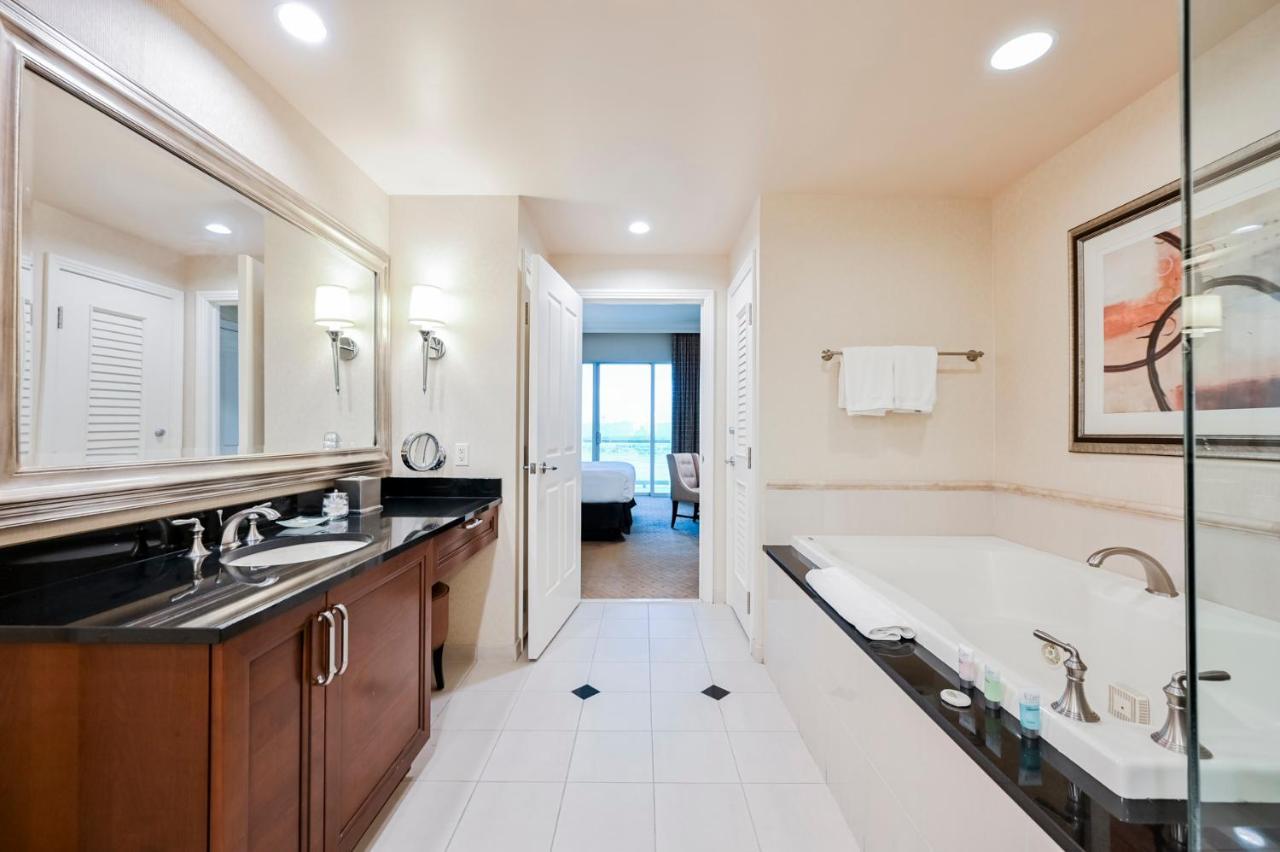 Stripviewsuites Penthouse Two-Bedroom Conjoined Suite Las Vegas Exterior photo
